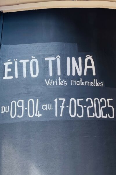 ÉÏTÒ TÎ INÃ : quand les vérités maternelles réécrivent l’histoire